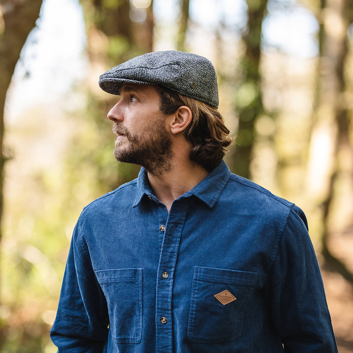 HARRIS TWEED Herringbone Kinloch Flat Cap - Black-Grey