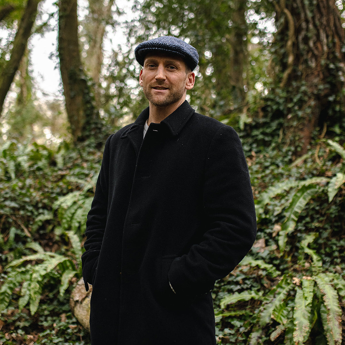 Heavyweight Donegal Tweed Herringbone Dunmore Flat Cap - Navy-Black